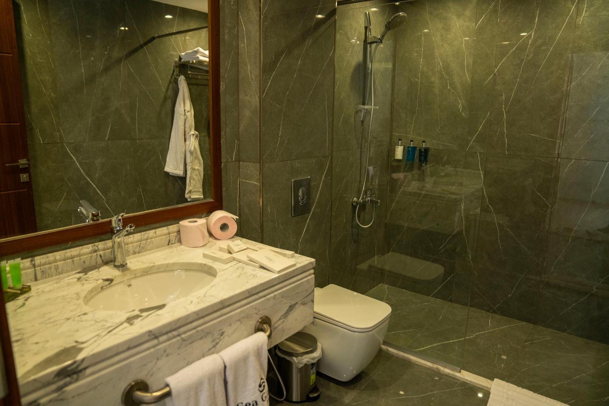 Sea Gate Resort Sweimeh Eksteriør billede